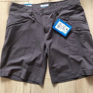 Columbia Shorts NWT